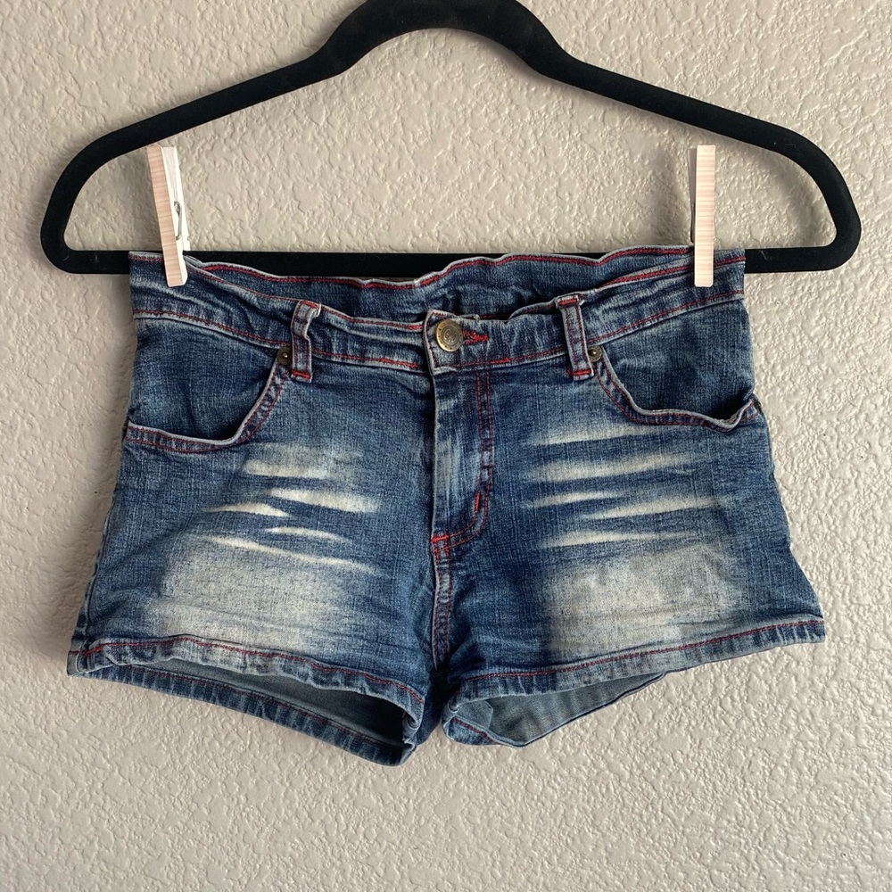 Xi Distressed Denim Shorts – Size S (26” Waist)